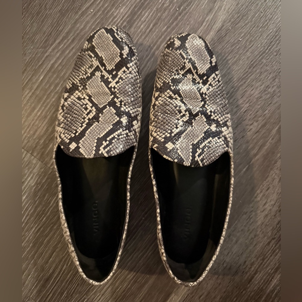 VINCE Snakeskin Patterned Women's Loafers